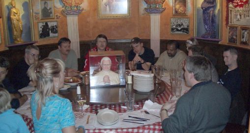 Dinner, l.t.r.: Shaun (& family) Joe, Bruce, Charles, Jon, Nik, Cathal, Leigh, Scott